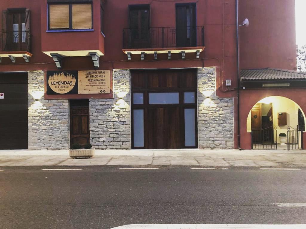 Leyendas Del Pirineo Fiscal Esterno foto